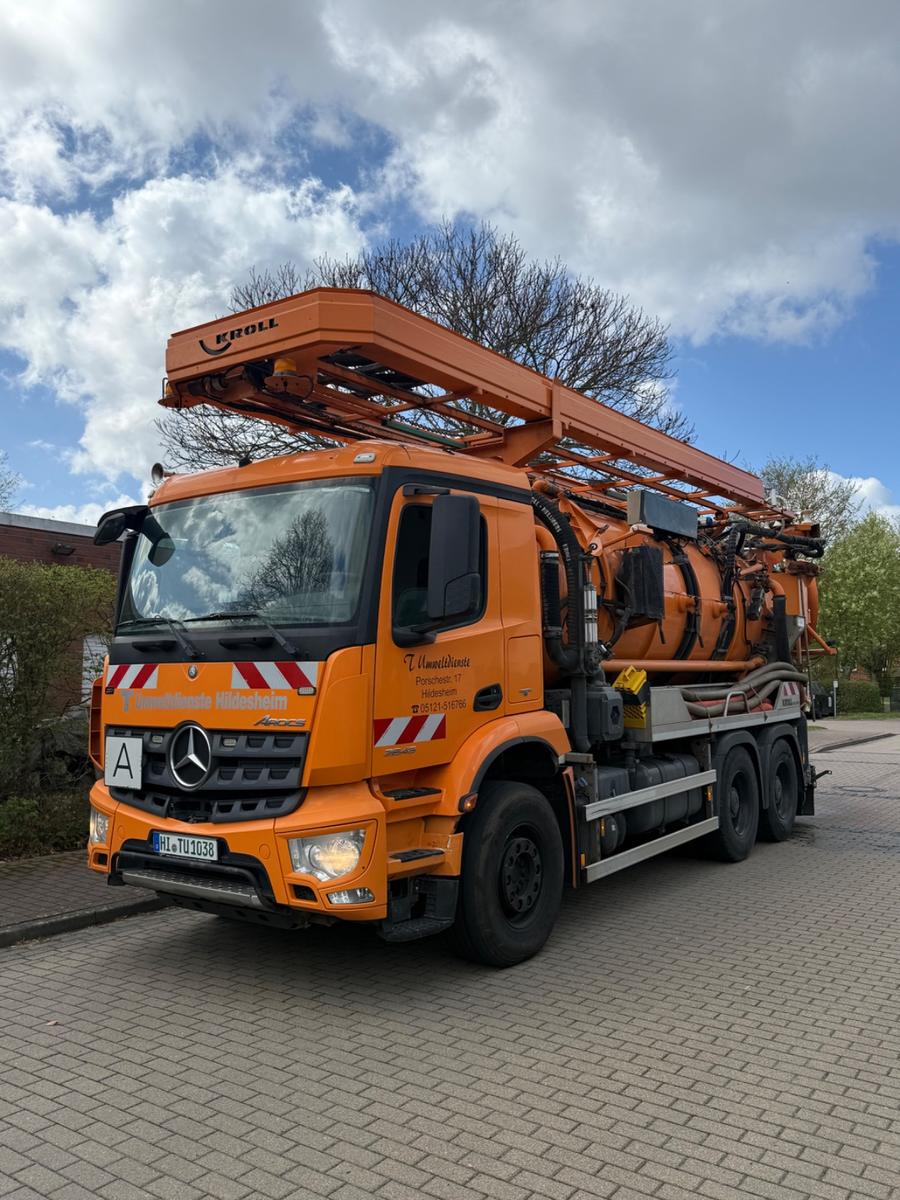 Mercedes-Benz Arocs 2643 Saug Spüler Wasserrecycler Kroll