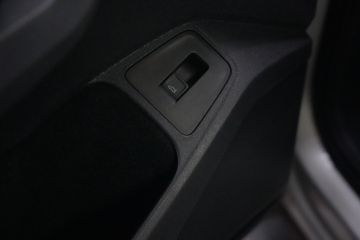 Volkswagen Tiguan - 8