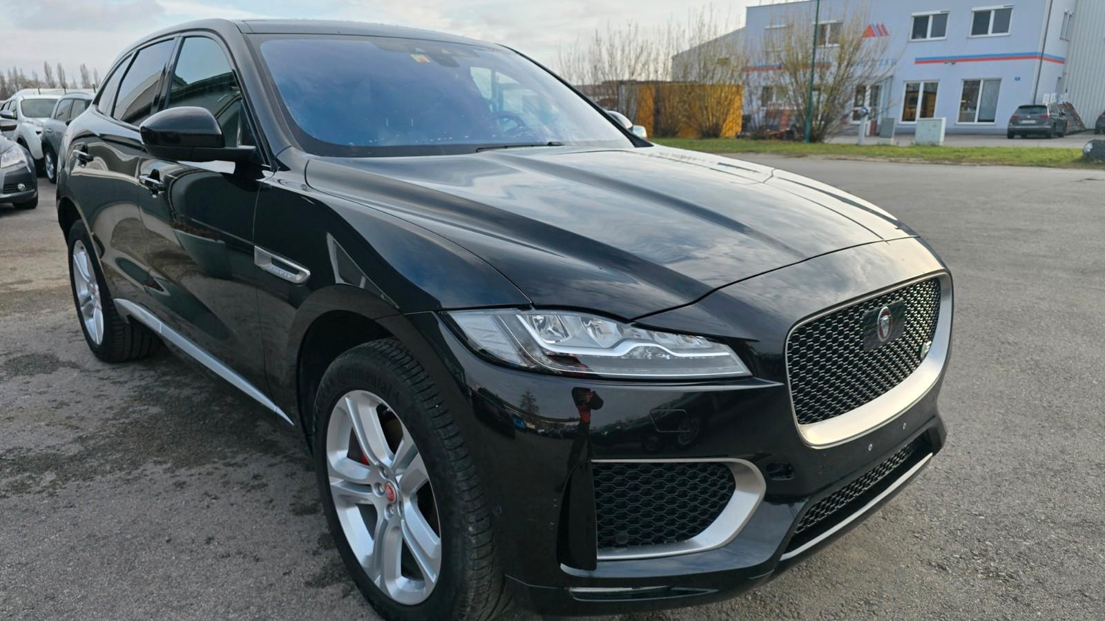 Jaguar F-PACE S AWD