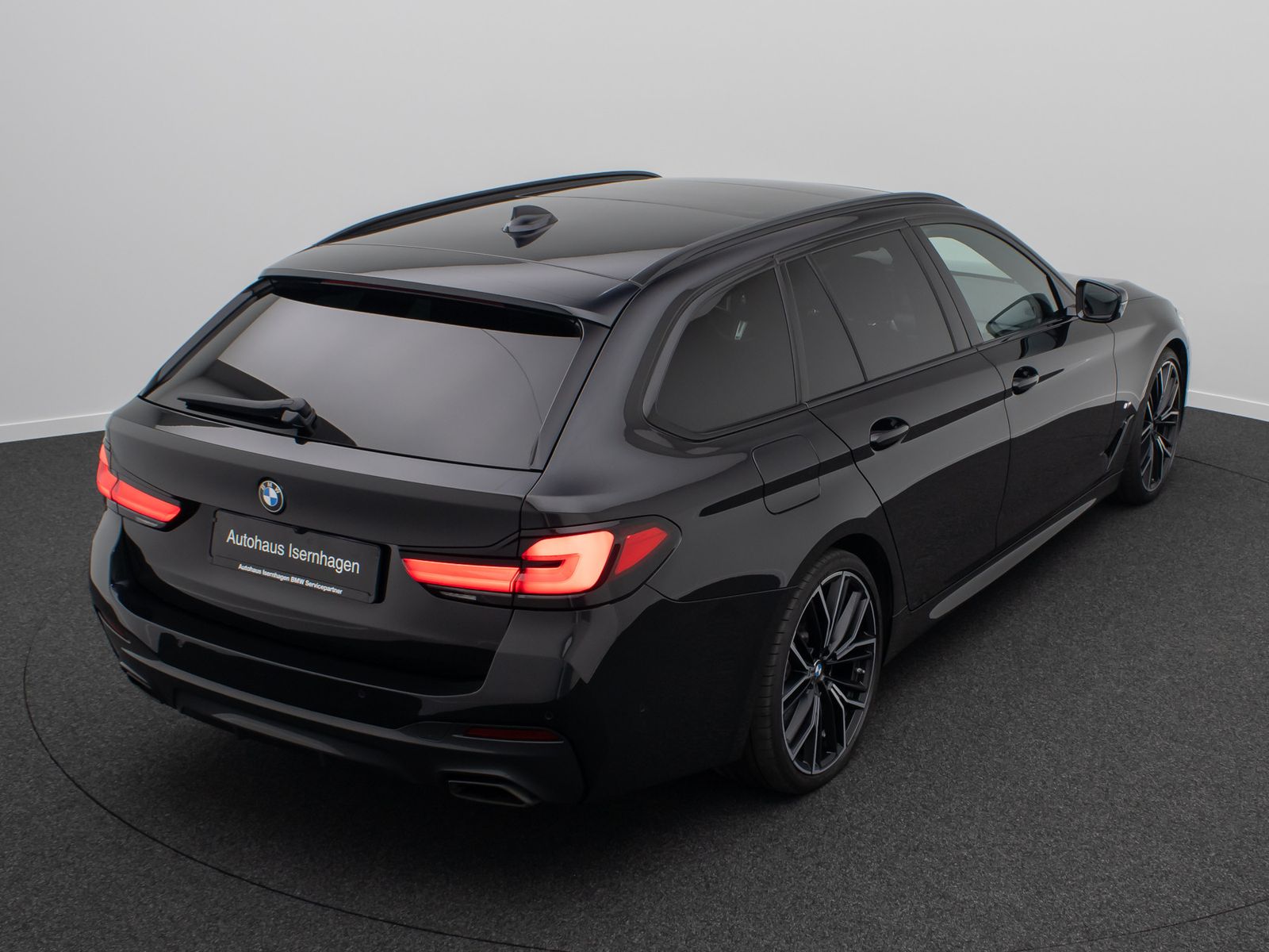 Fahrzeugabbildung BMW 540d xD M Sport DAB Laser HiFi HUD Panorama 20"