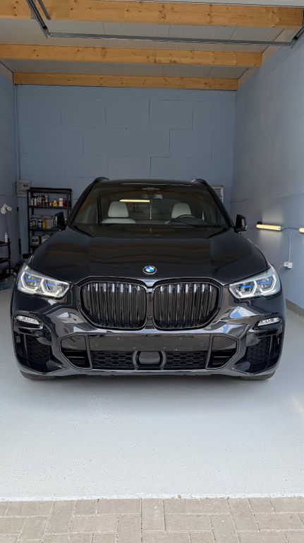BMW X5 M50