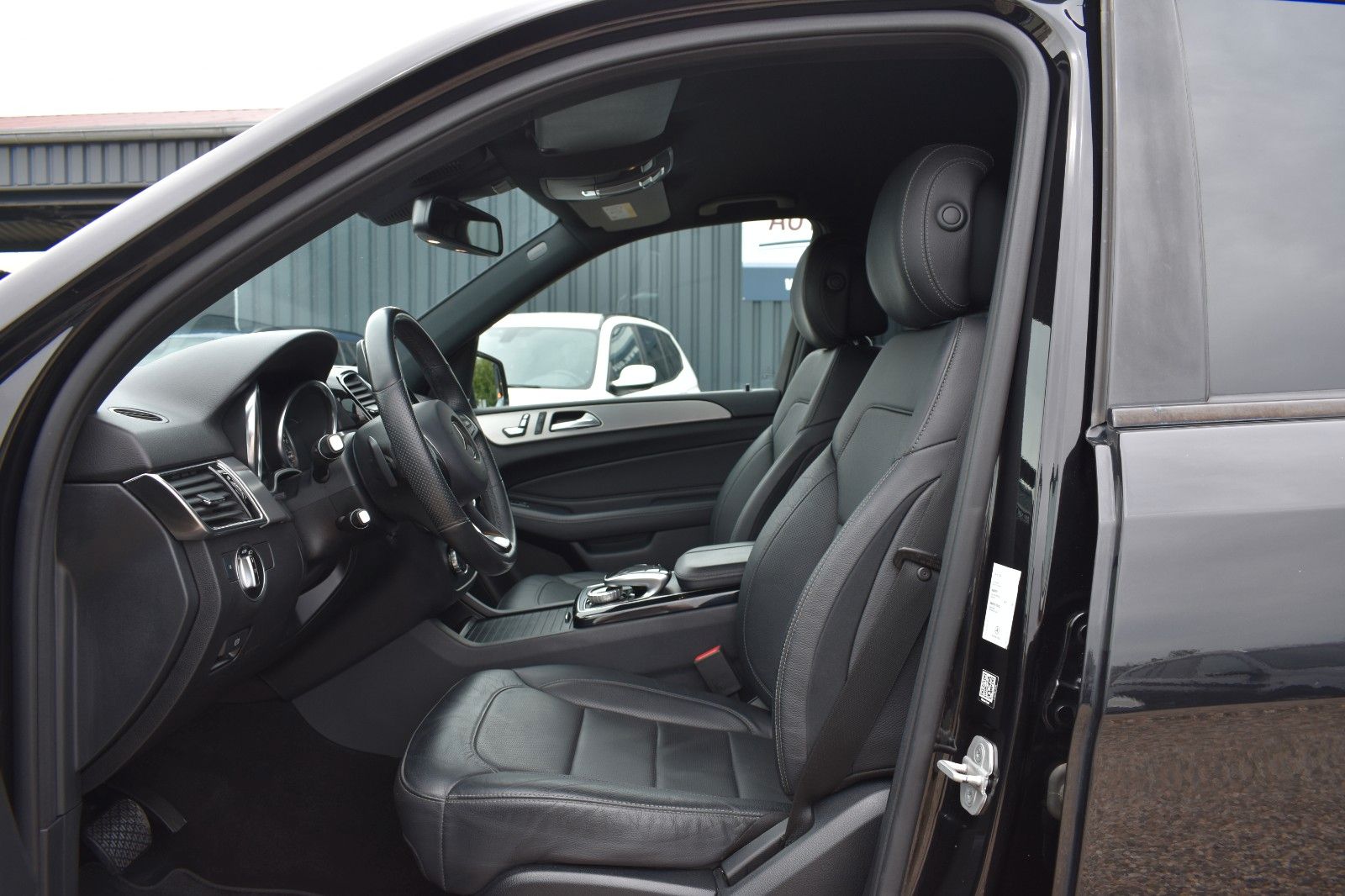 Fahrzeugabbildung Mercedes-Benz GLE 350 4Matic AMG line Nightp.Sitzbelüftung H&K