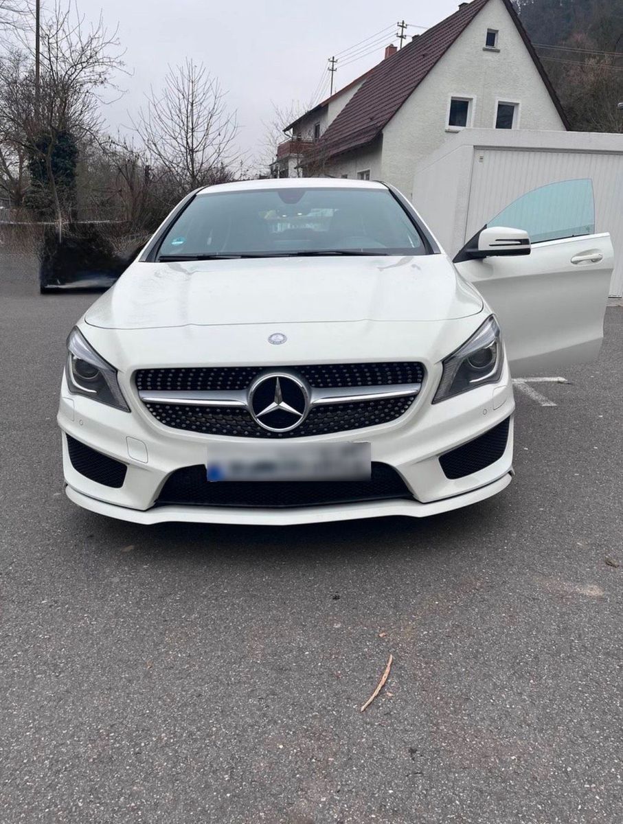 MERCEDES-BENZ Mercedes - Benz CLA 180 AMG Line