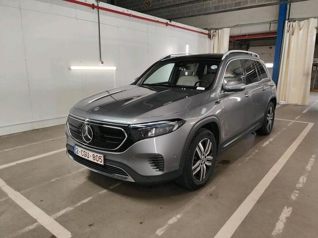 MERCEDES-BENZ EQB 300 4Matic Luxury*PANORAMA*LEDER*Netto-21000
