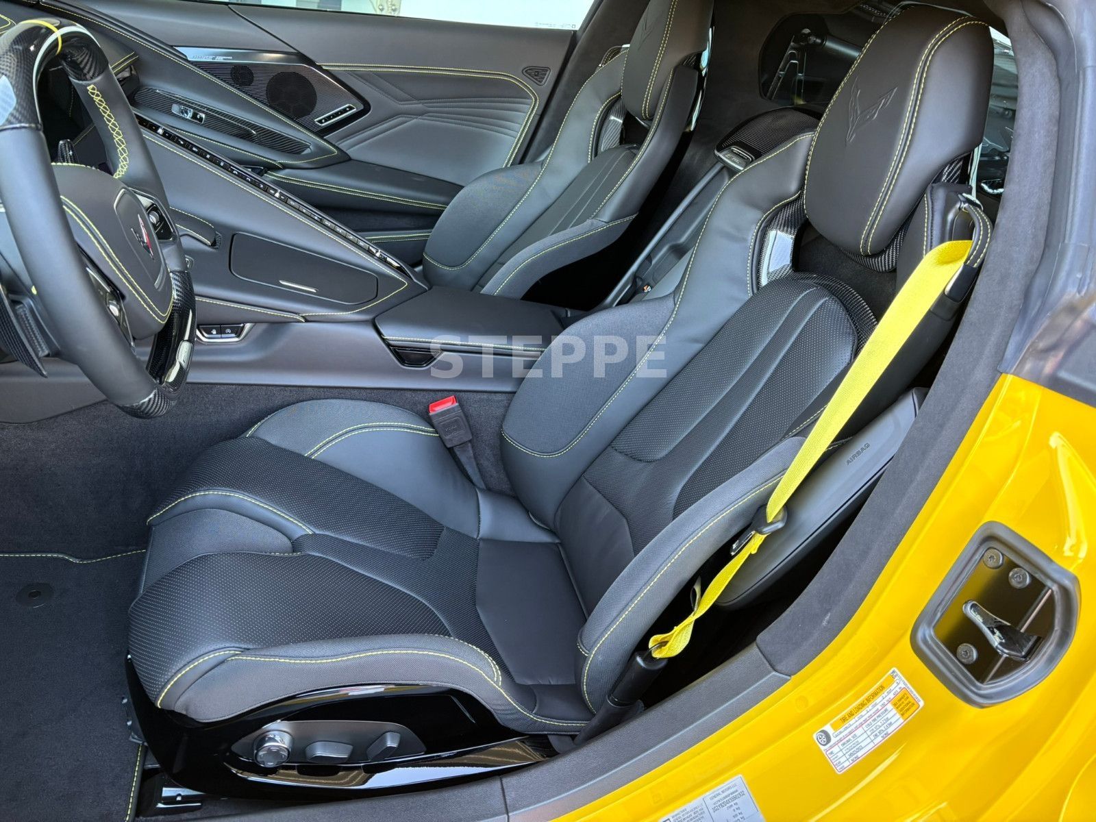 Corvette C8 E-Ray 3LZ Coupe EU-Mod Herst.Garantie