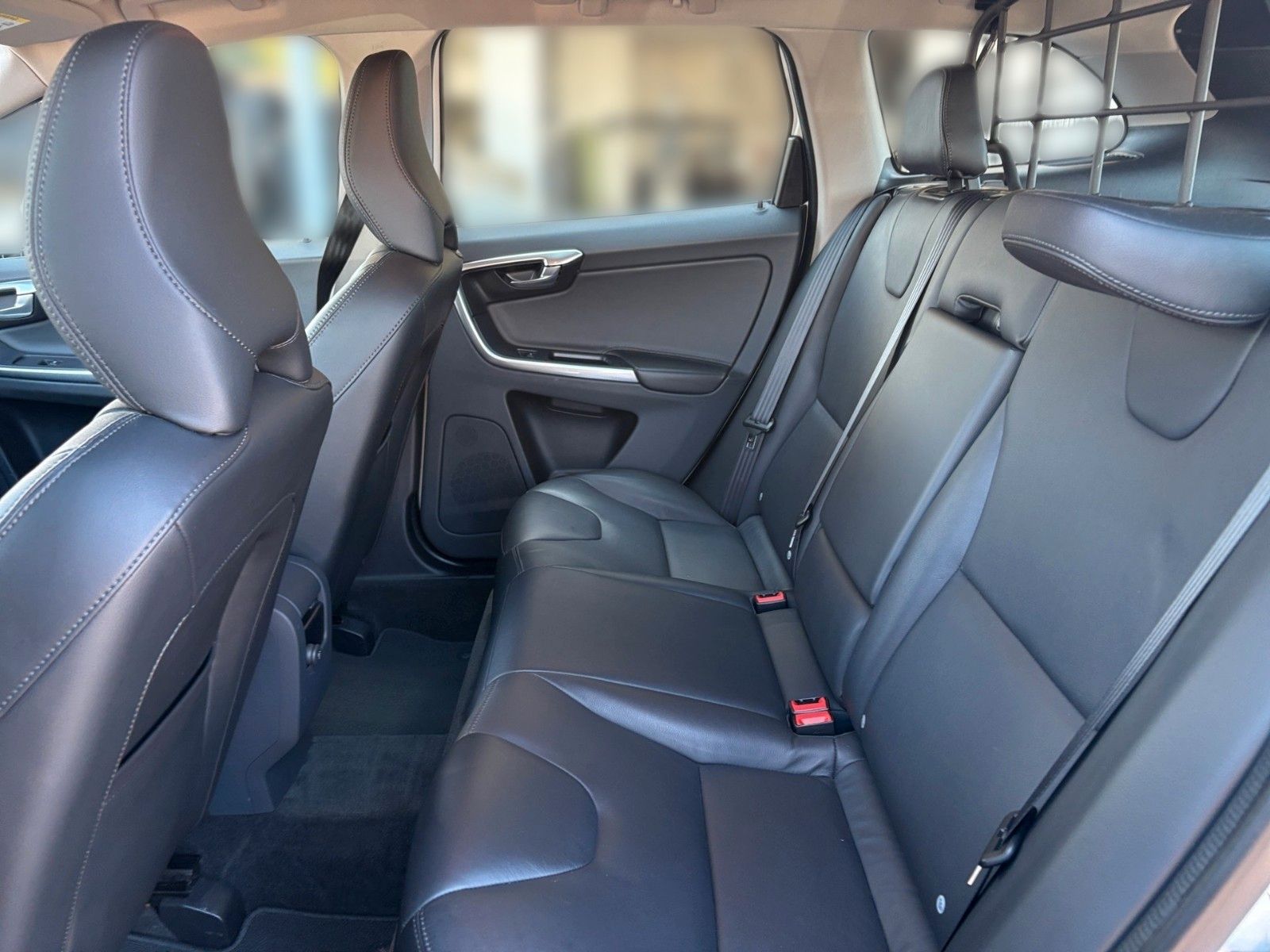 Fahrzeugabbildung Volvo XC60 Summum 2WD