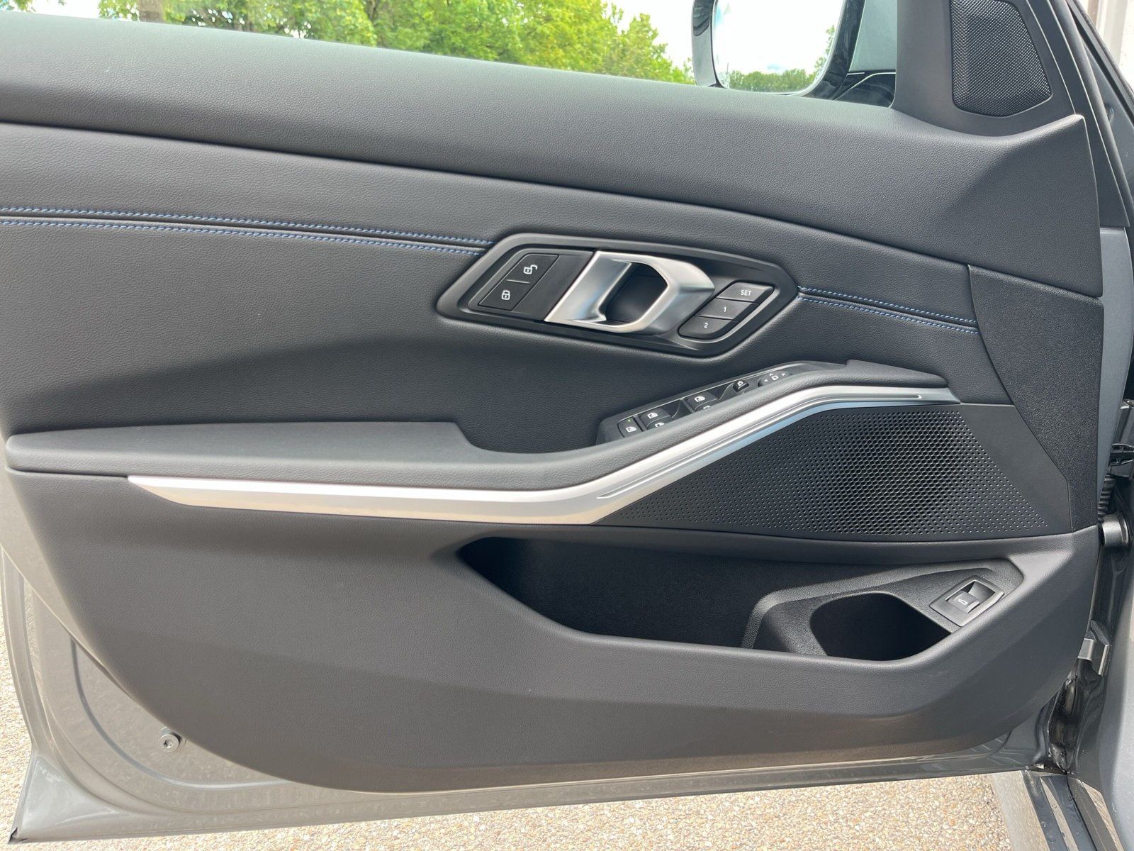 BMW 320 - Bild 9