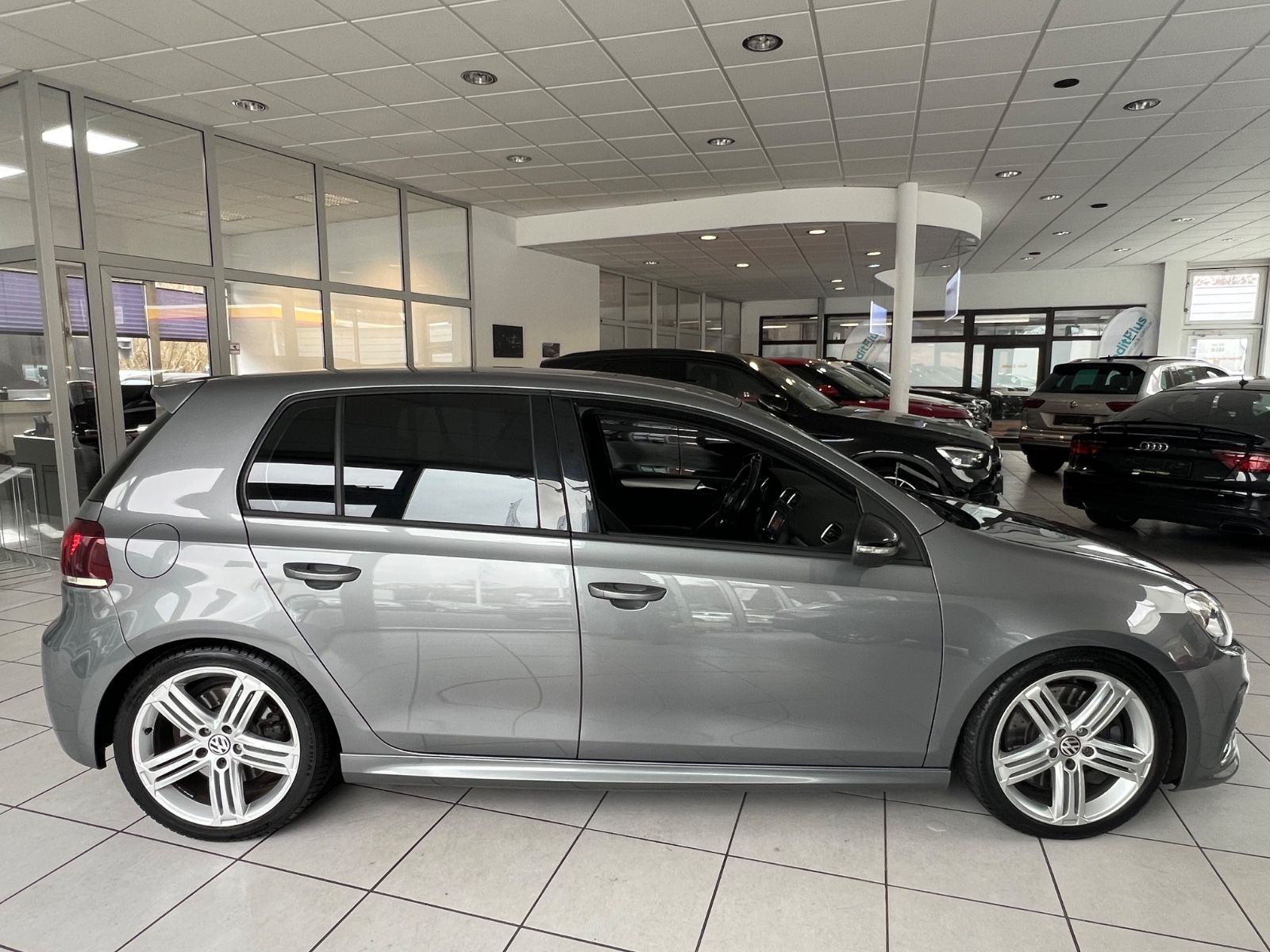 Fahrzeugabbildung Volkswagen Golf VI R 4Motion