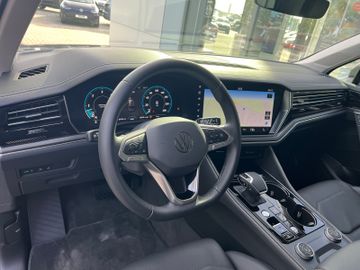 Volkswagen Touareg - 8