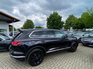 Volkswagen Touareg - 8