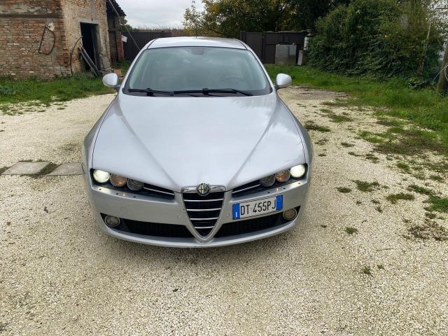 Alfa Romeo 159 1.9 JTDm 16V Sportwagon TI Q-Tron