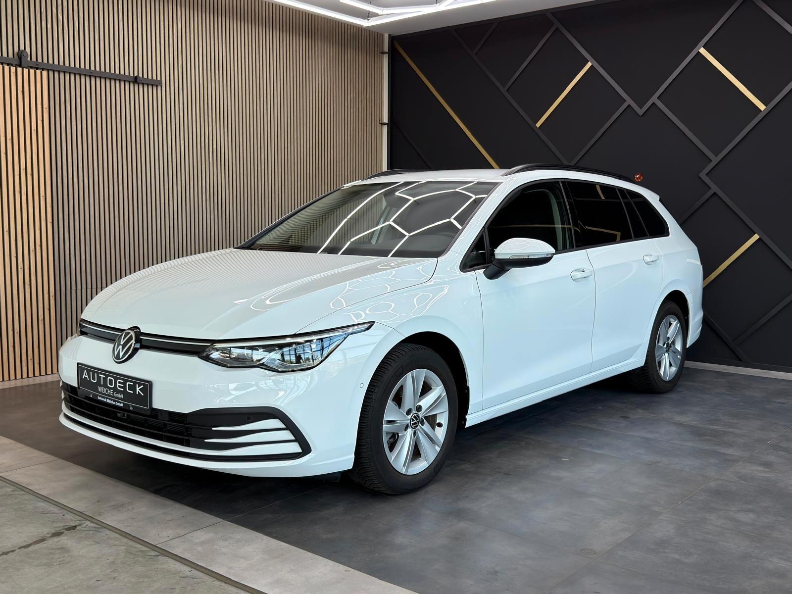 Volkswagen Golf VIII 1.5 TSI Variant RFK ACC SHZ VC LED