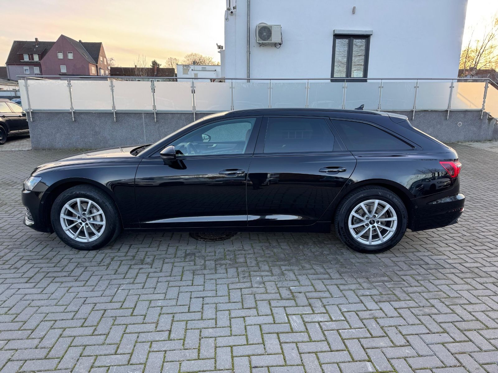 Audi A6 - 1