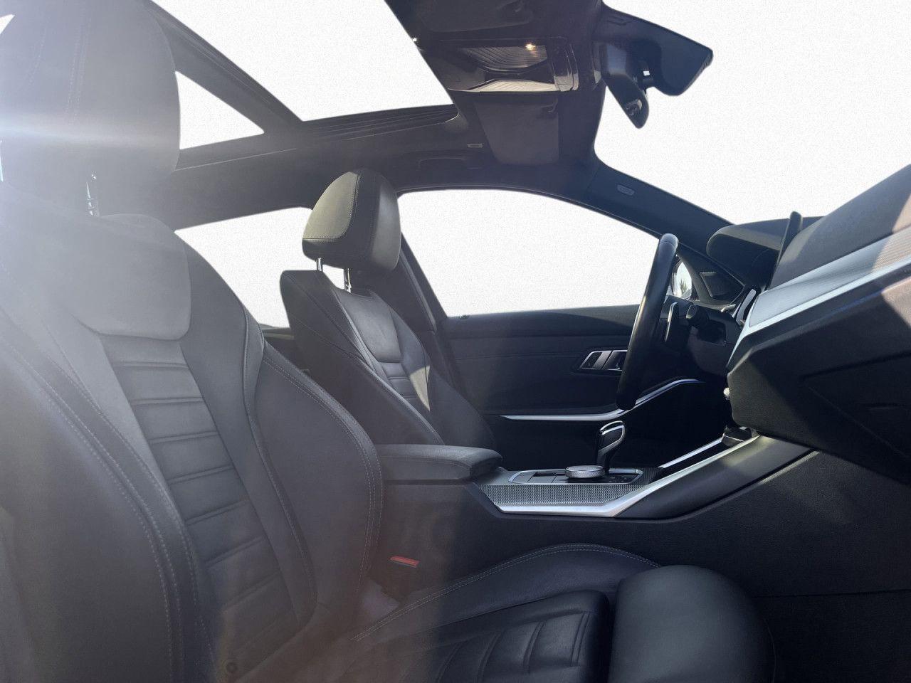 BMW 330i xD Tour. Laser DA LiveProf St+Go Pano HiFi