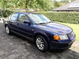 Volkswagen Passat 1.8 T Basis - Volkswagen Passat aus 1996