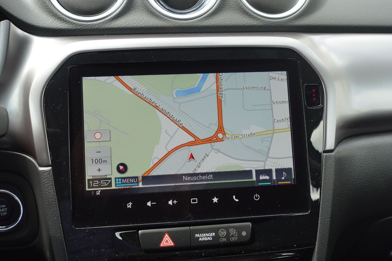 Fahrzeugabbildung Suzuki Vitara 1.4Hybrid Club Navi, Kamera,PDC,LED