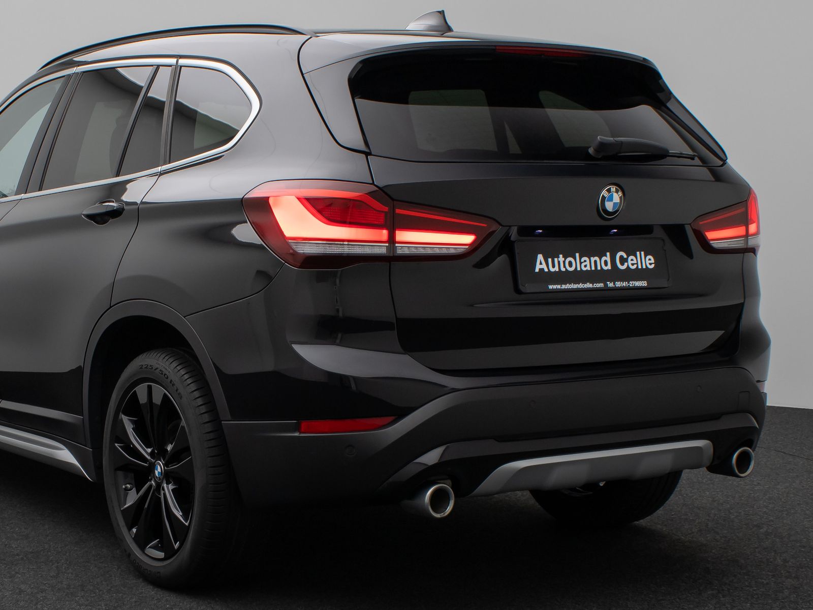 Fahrzeugabbildung BMW X1 sD18d xLine Parkassist HUD DAB Lenkrhzg Alarm