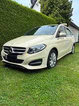 Mercedes-Benz B 180 d  Das Taxi - Mercedes-Benz B-Klasse: Taxi