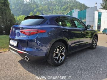 Alfa-Romeo Stelvio - 6