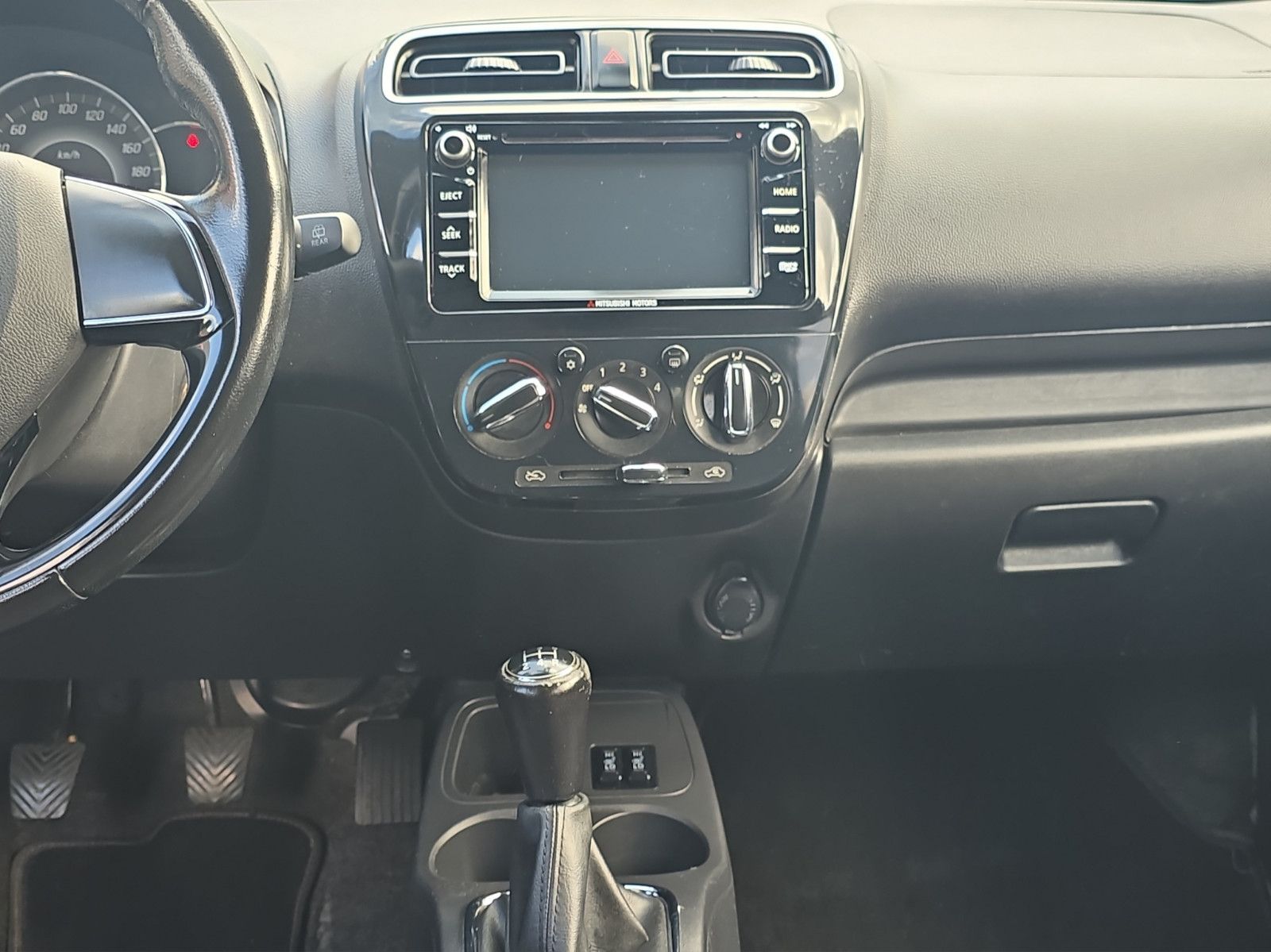 Fahrzeugabbildung Mitsubishi Space Star Diamant Edition+AUS 1.HAND FALTDACH