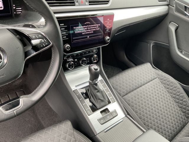Superb Combi 2.0 TDI DSG Ambition SHZ NAVI ACC