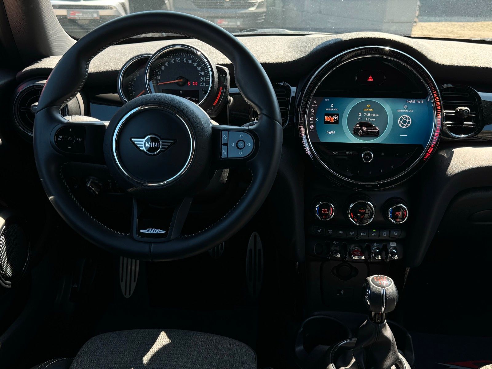 Fahrzeugabbildung MINI One John Cooper Works Tempomat LED SHZ PDC