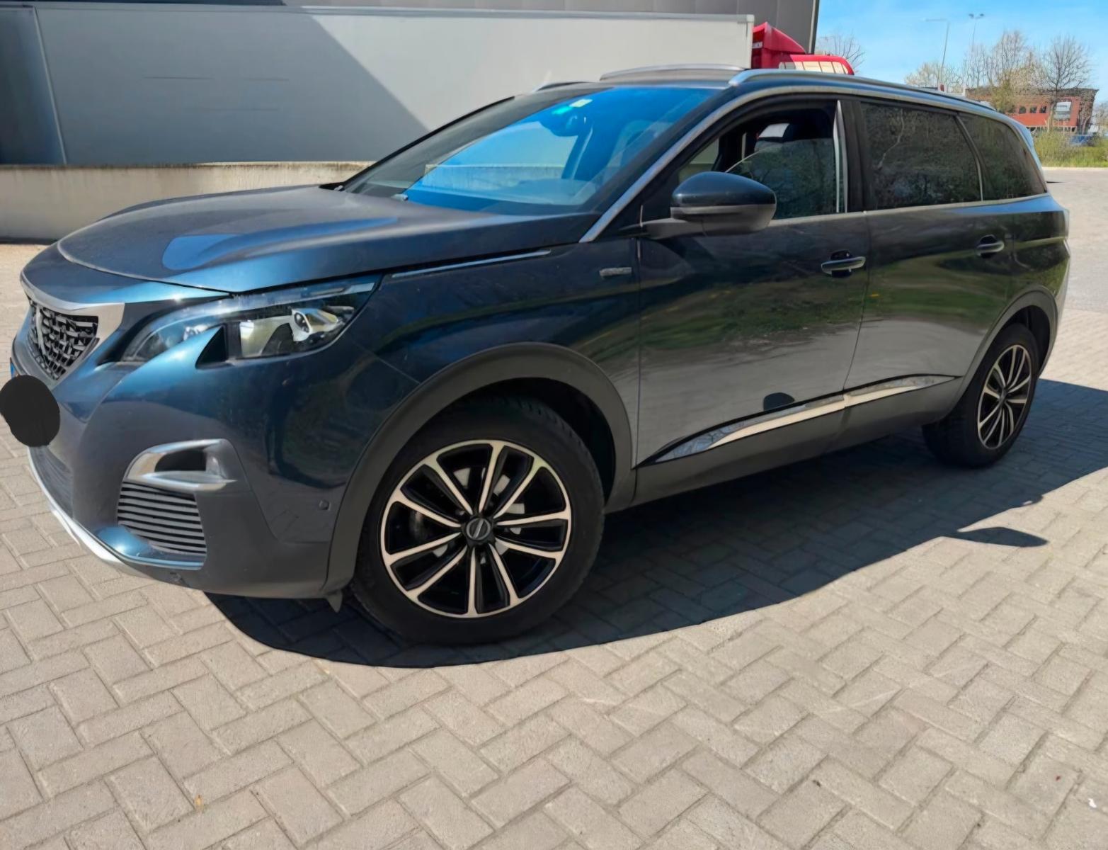 Peugeot 5008 GT-LINE"7-SITZ"ACC"NAVI"LEDER"PANO"