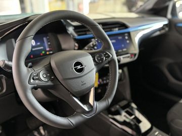 Fotografie 17 des Opel Corsa 1.2 Direct Injection Turbo Hybrid 48 V YES