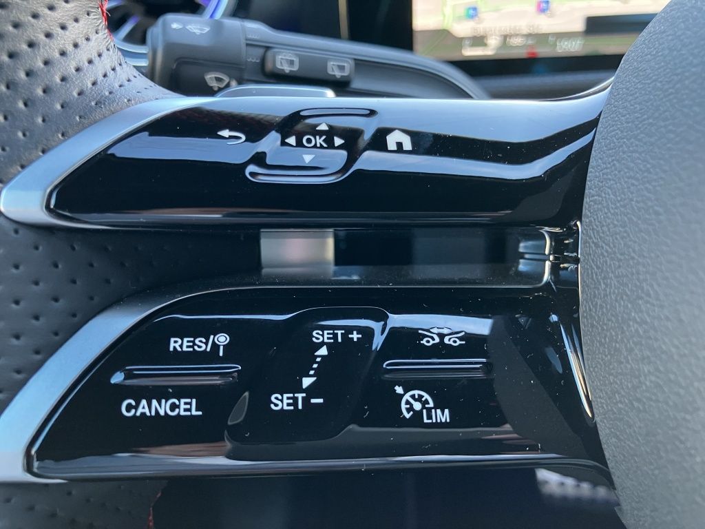 Fahrzeugabbildung Mercedes-Benz A 200 d AMG*NIGHT*DISTR*MULTIB*KEYLESS*KAM*NAVI