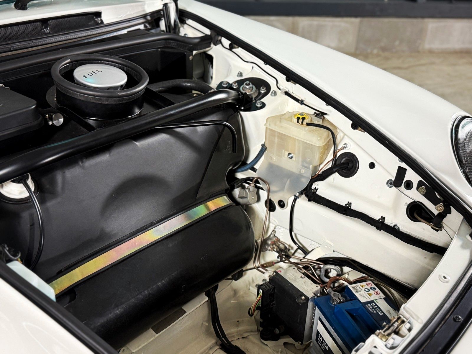 Fahrzeugabbildung Porsche 993 RS Nachbau 3,8L + 325 PS + Komplett umbau