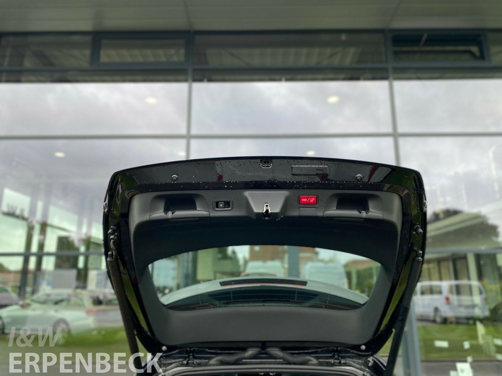 Fahrzeugabbildung Mercedes-Benz CLA 200 SB AMG Distr AHK Kamera EasyPack EDW LED