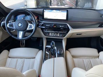 BMW 520 - 8