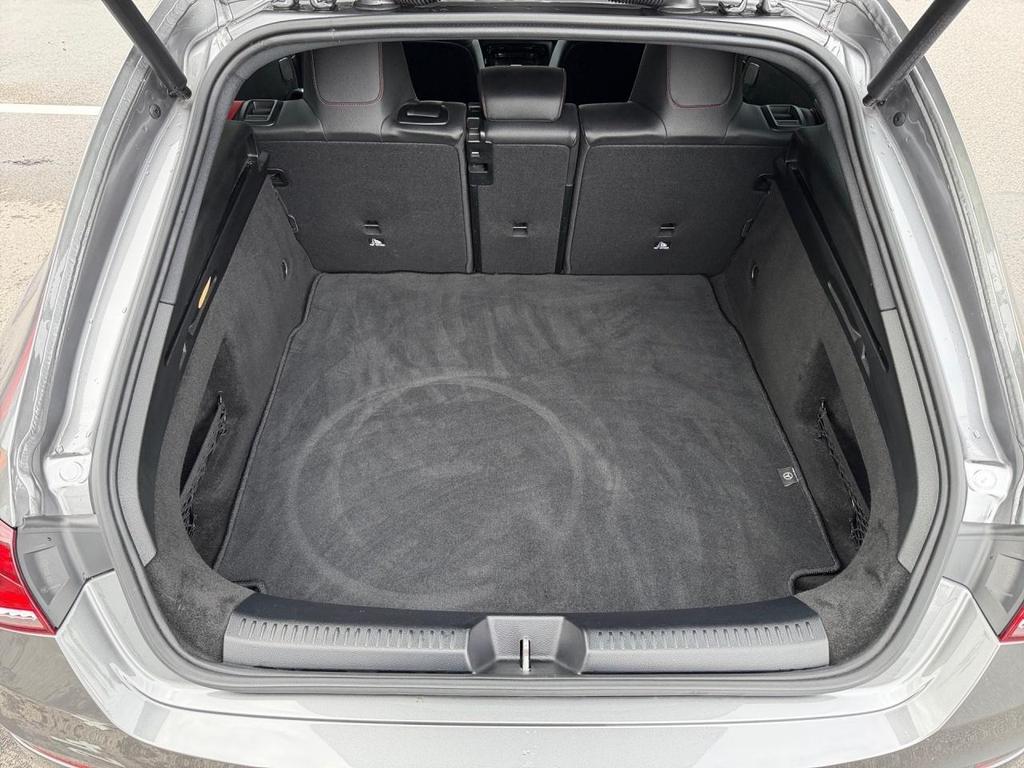 Mercedes-Benz CLA 35 AMG Shooting Brake