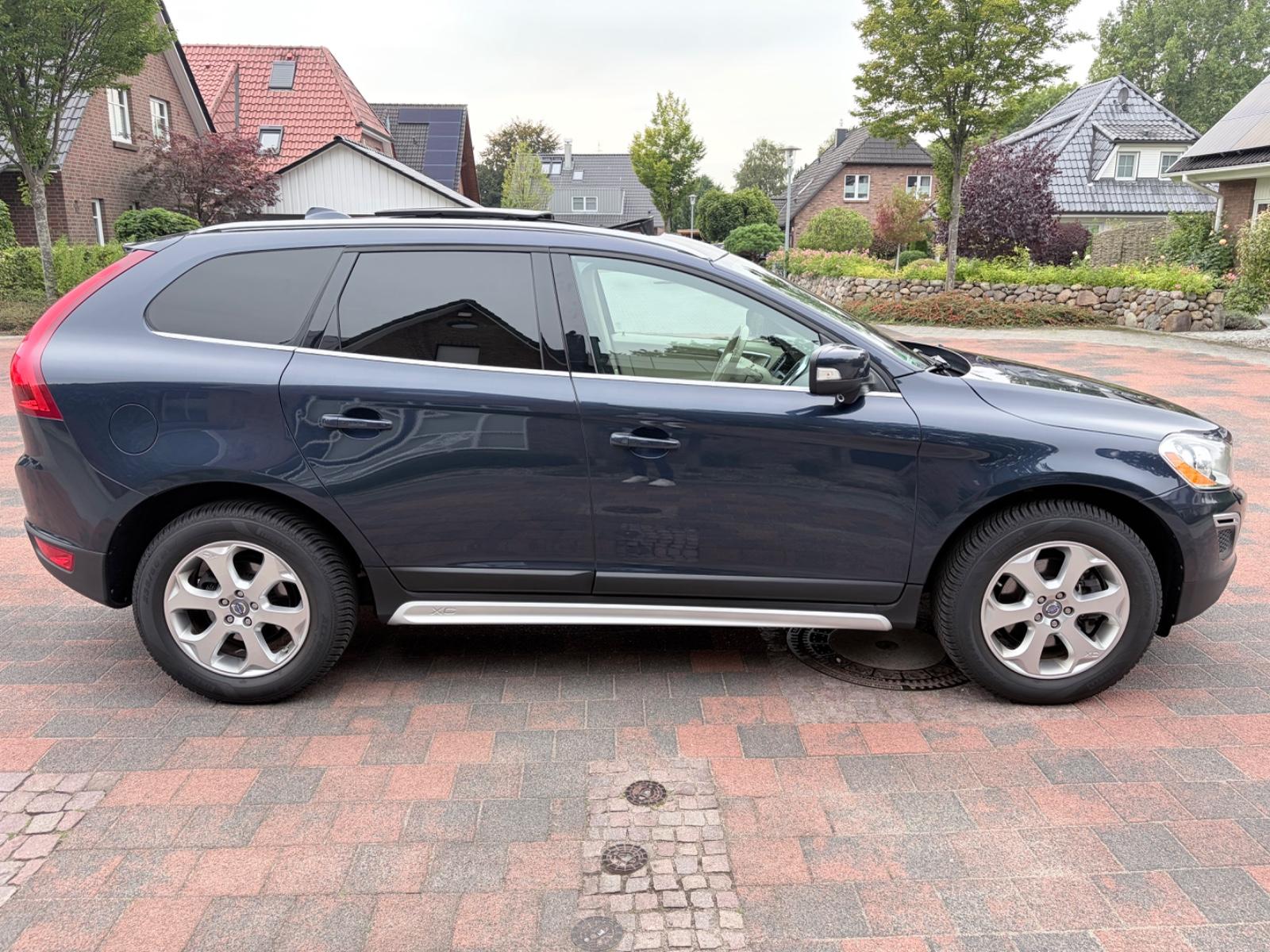 Volvo XC60 T6 AWD 3,0 Turbo Reihensechszylinder