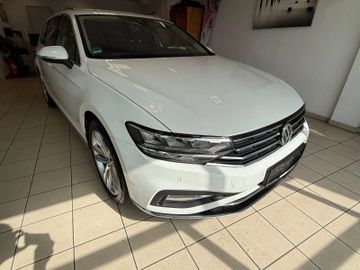 Volkswagen Passat Variant - 2