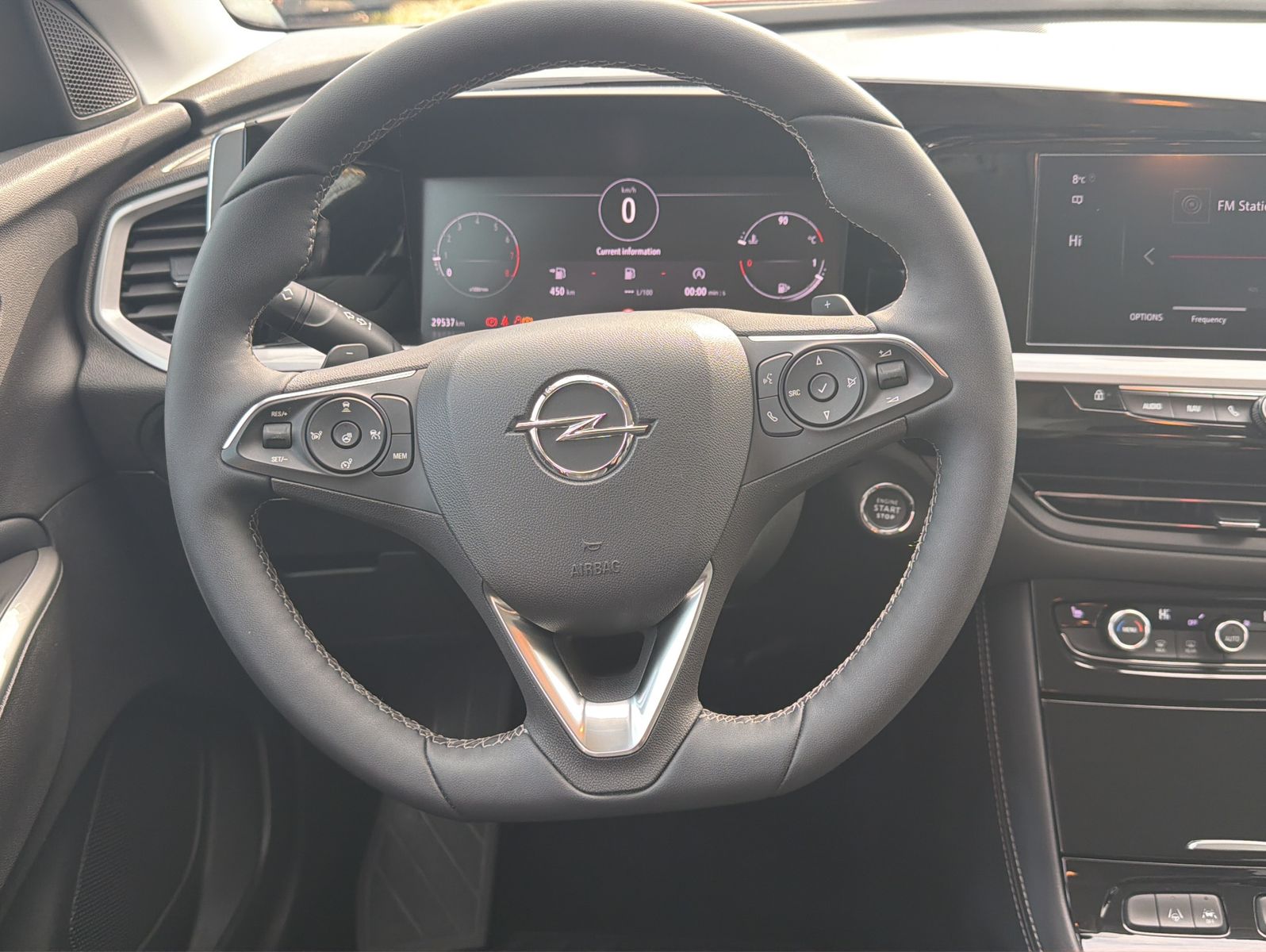 Fahrzeugabbildung Opel Grandland GS