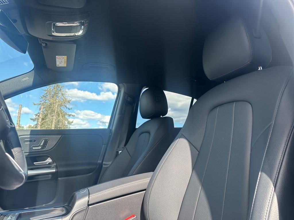 Fahrzeugabbildung Mercedes-Benz GLA 200 Progressive Memo KeyLess LED SHZ Ambie.