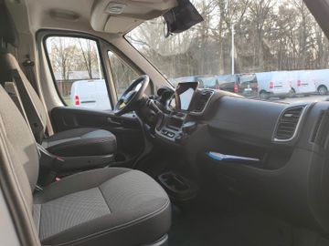Fahrzeugabbildung Fiat Ducato Serie 8 Luxusbus L2H2 Panorama 140 MJT AT
