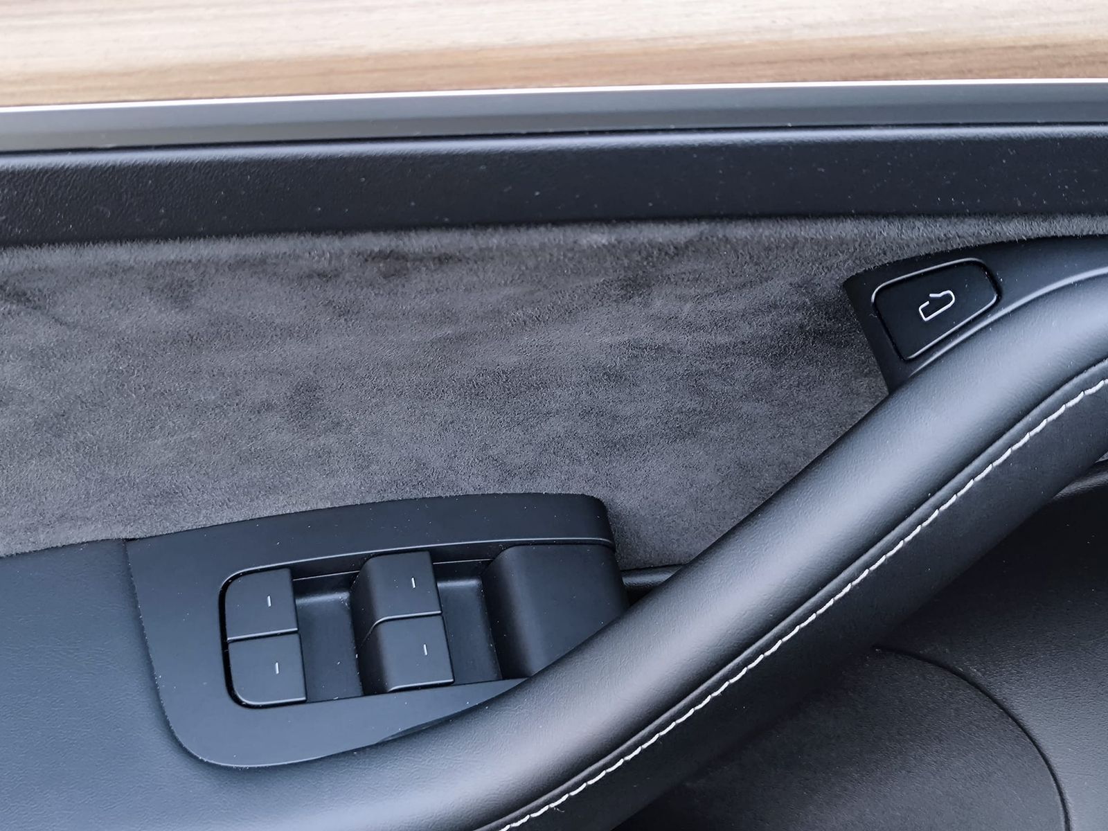 Fahrzeugabbildung Tesla Model 3 Long Range Dual AWD PANO+STDHZ+LED+ACC+