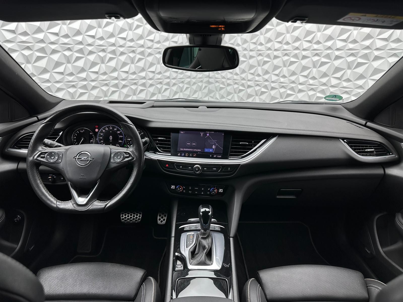 Fahrzeugabbildung Opel INSIGNIA 2.0 GSI 4x4 OPC/BOSE/PANO/AHK/RCAM/HUD
