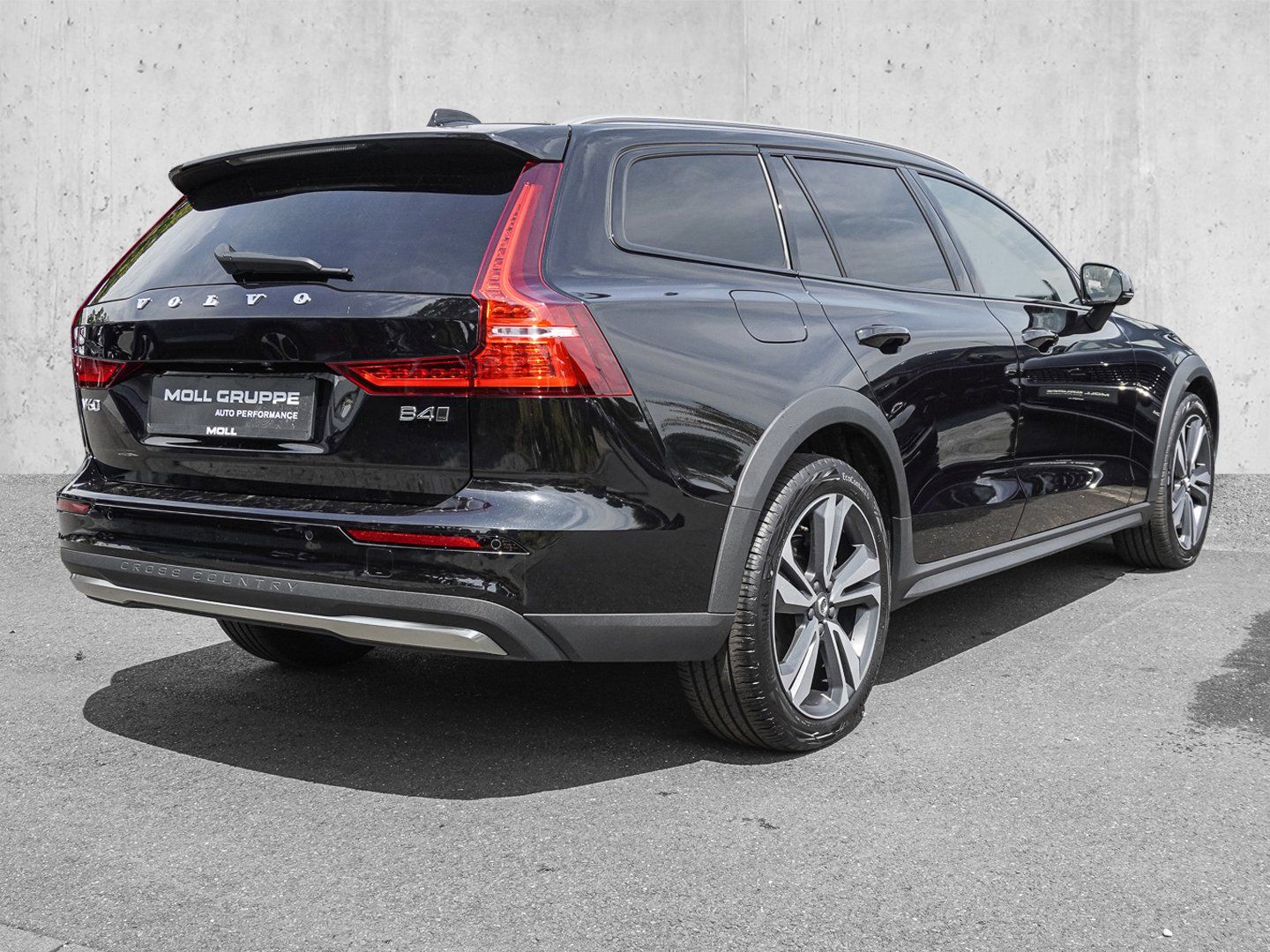 Volvo V60 Cross Country B4 D AWD Plus Bright 19ZOLL LE foto 4