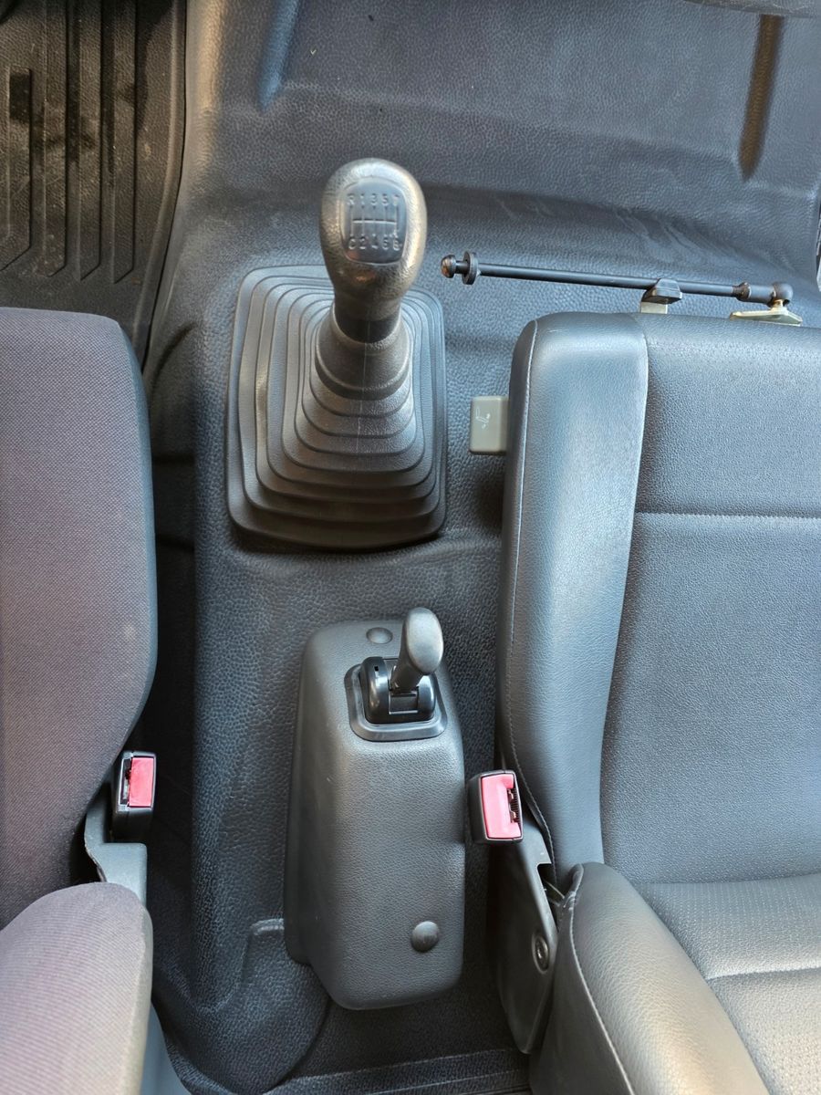 Fahrzeugabbildung Mercedes-Benz Axor 1829 A 4x4 Klima Standheizung 3 Sitze