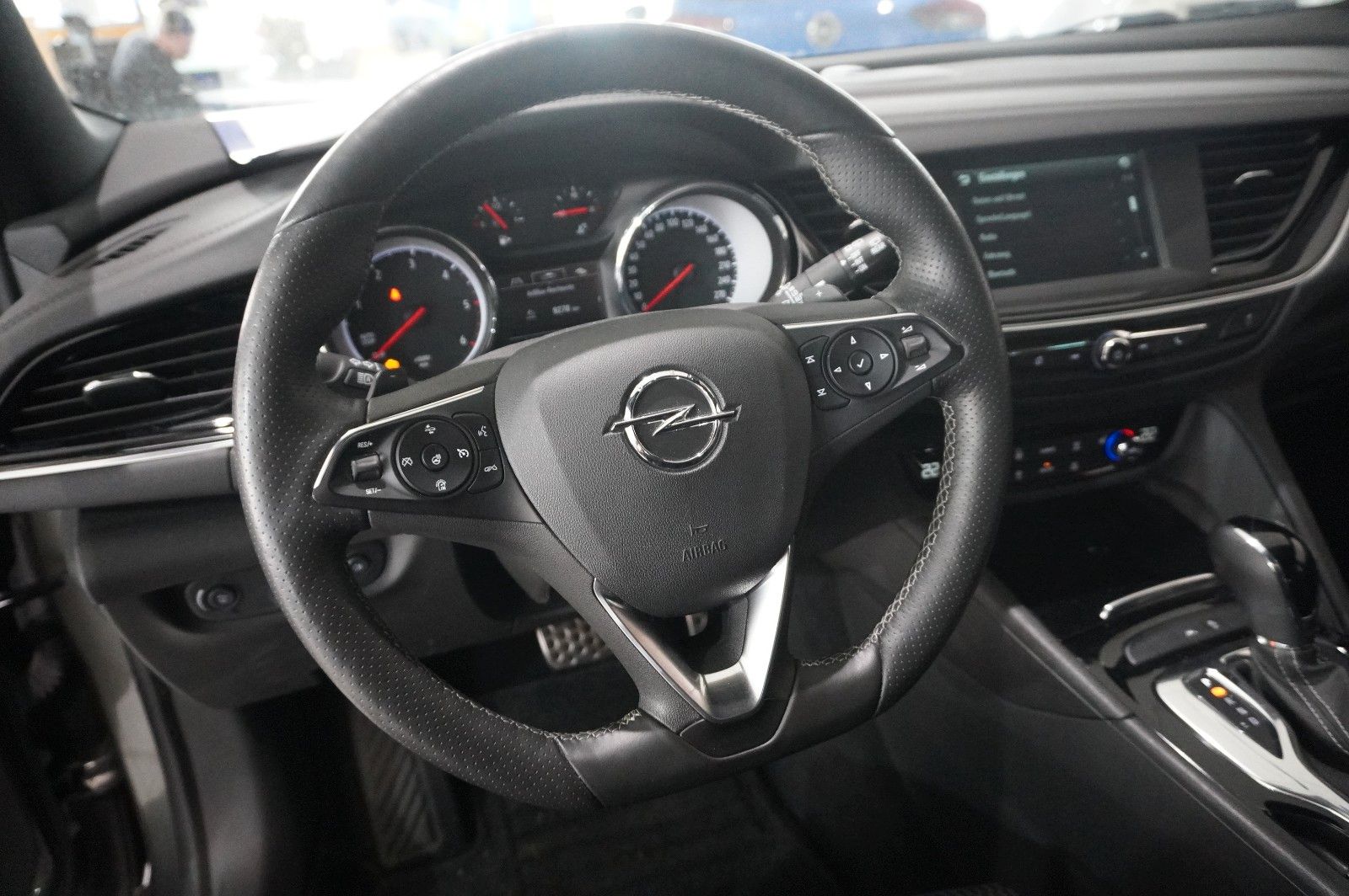 Fahrzeugabbildung Opel Insignia B ST 1.6D INNOV. NAVI/LED/KAMERA/SH/AHK