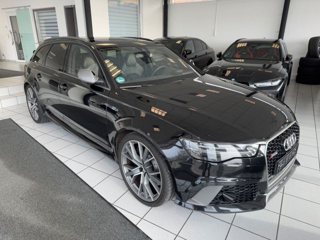 Audi RS6 Avant 4.0 TFSI Performance Pano Head Kamer