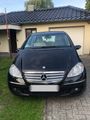 Mercedes-Benz Mercedes A-Klasse 170 schwarz Benzin Elegance