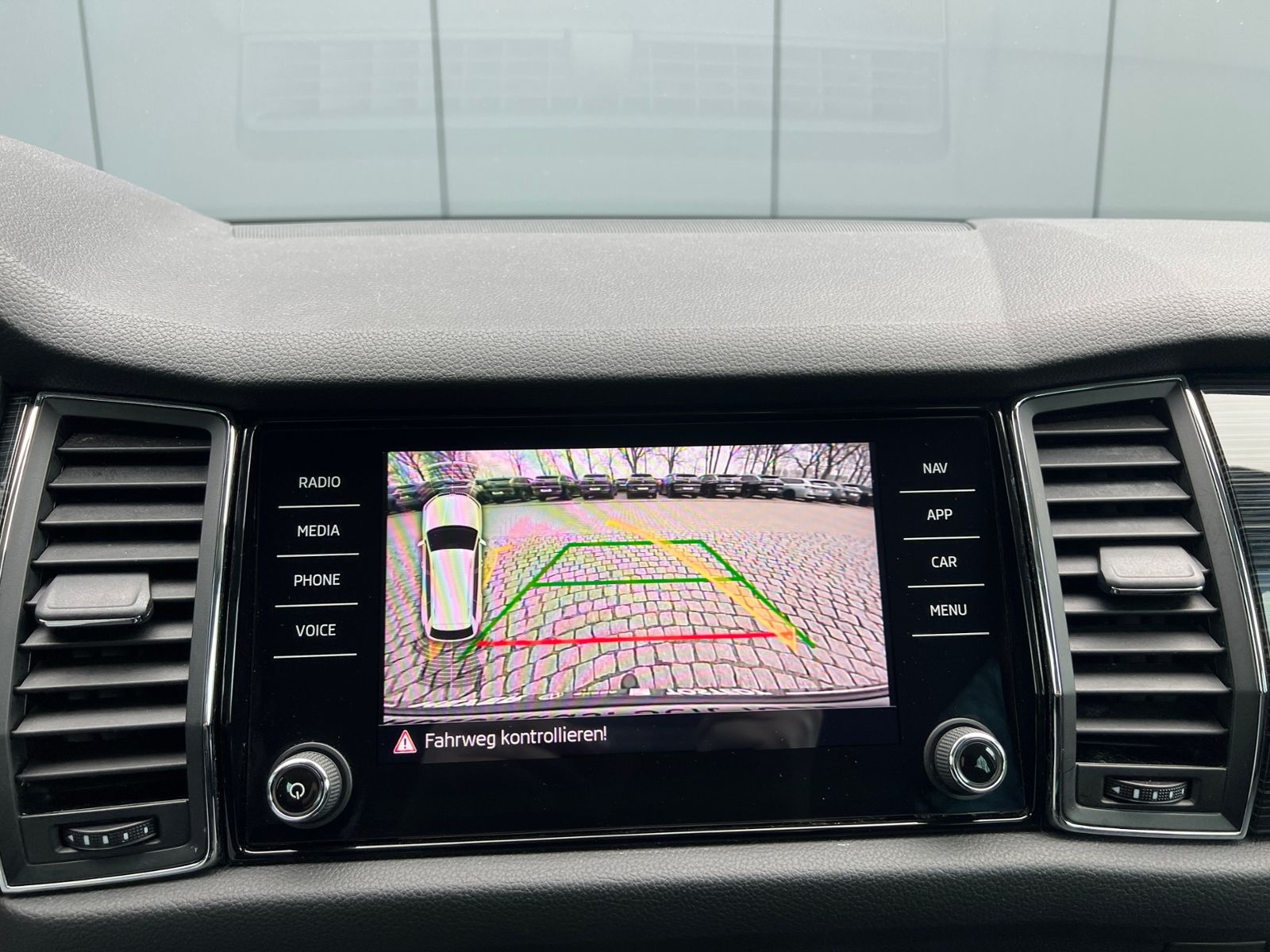 Fahrzeugabbildung SKODA Kodiaq Style 1.4 TSI DSG *elektr. Sitze, Climatr