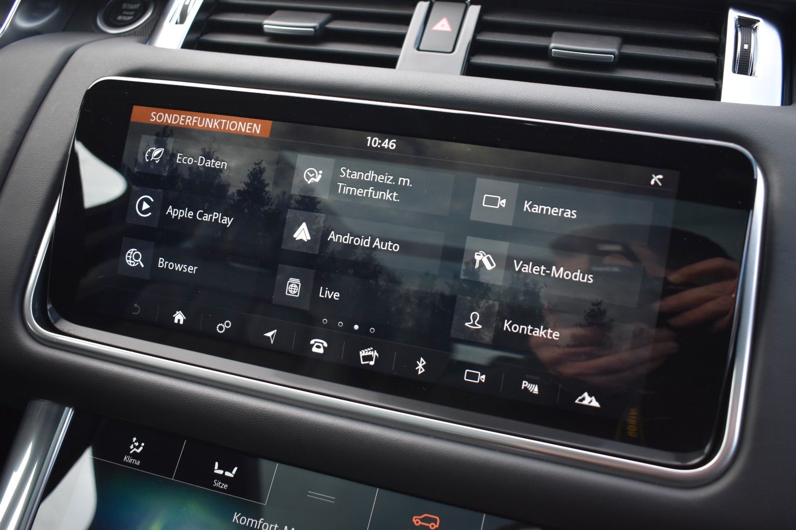 Fahrzeugabbildung Land Rover Range Rover Sport HSE P400 Dynamic Stealt Black