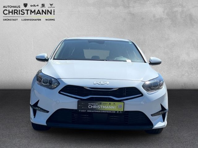 Fahrzeugabbildung Kia Ceed VISION 1.5 T-GDI DCT *KOMFORT-PLUS-PAKET*NA