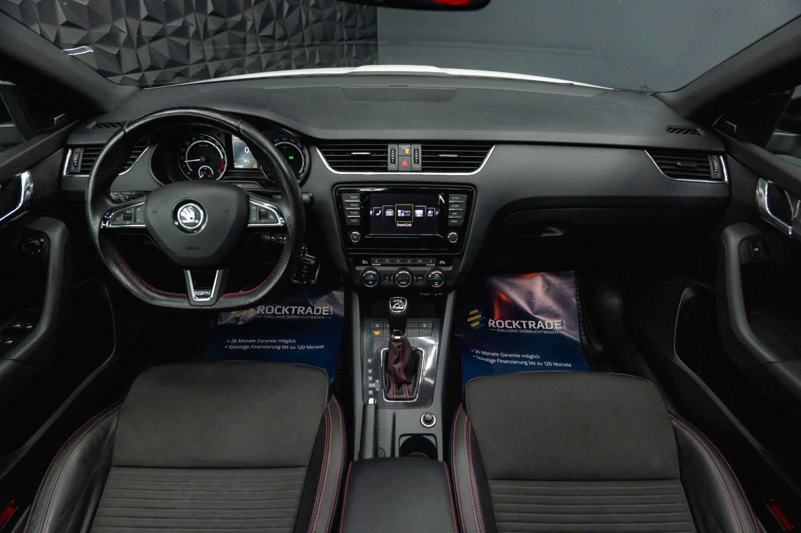 Fahrzeugabbildung SKODA Octavia 2.0 TDI RS 4x4 Performance *Pano*ACC*LED