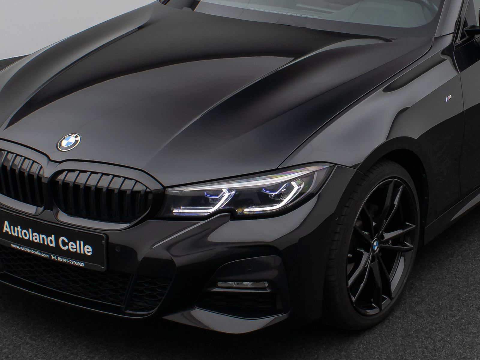 Fahrzeugabbildung BMW 320d  M Sport Panorama Kamera Laser DAB HiFi AHK
